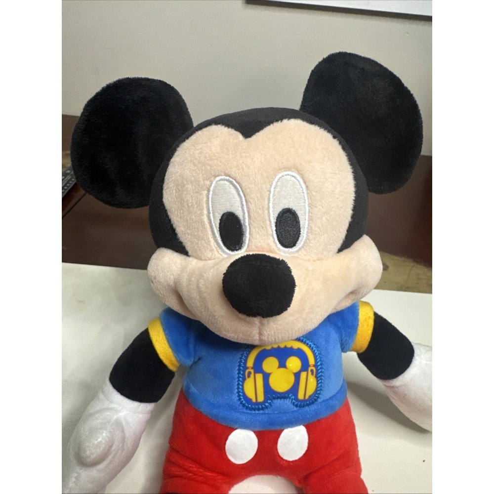Disney Junior Singing Mickey Mouse 12" Plush Talking Stuffed Toy Hot Diggity Dog - Picture 2 of 6